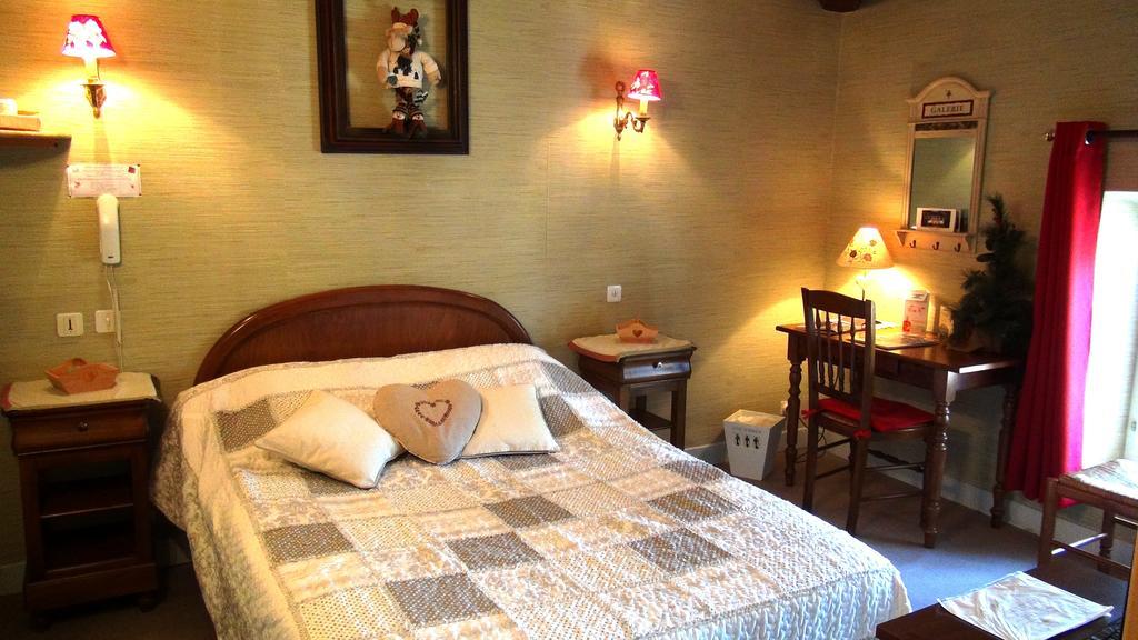 Hotel Le Clos Du Montvinage Étréaupont Værelse billede