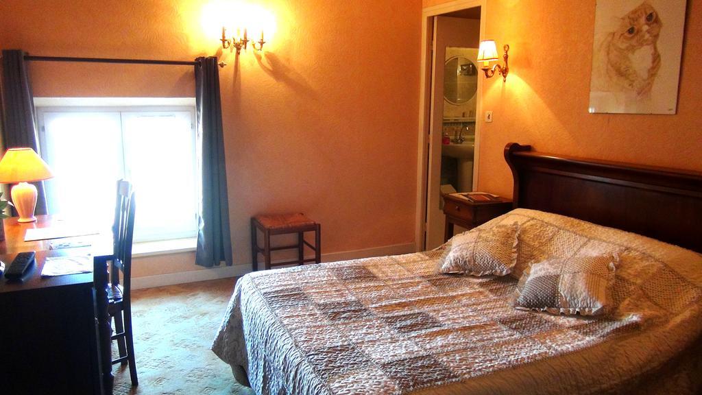 Hotel Le Clos Du Montvinage Étréaupont Værelse billede