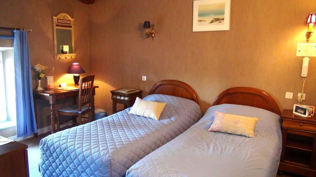 Hotel Le Clos Du Montvinage Étréaupont Værelse billede