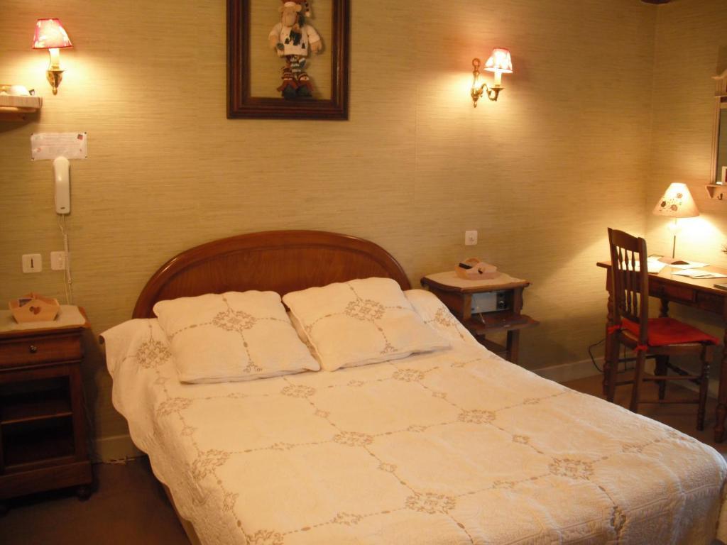 Hotel Le Clos Du Montvinage Étréaupont Værelse billede