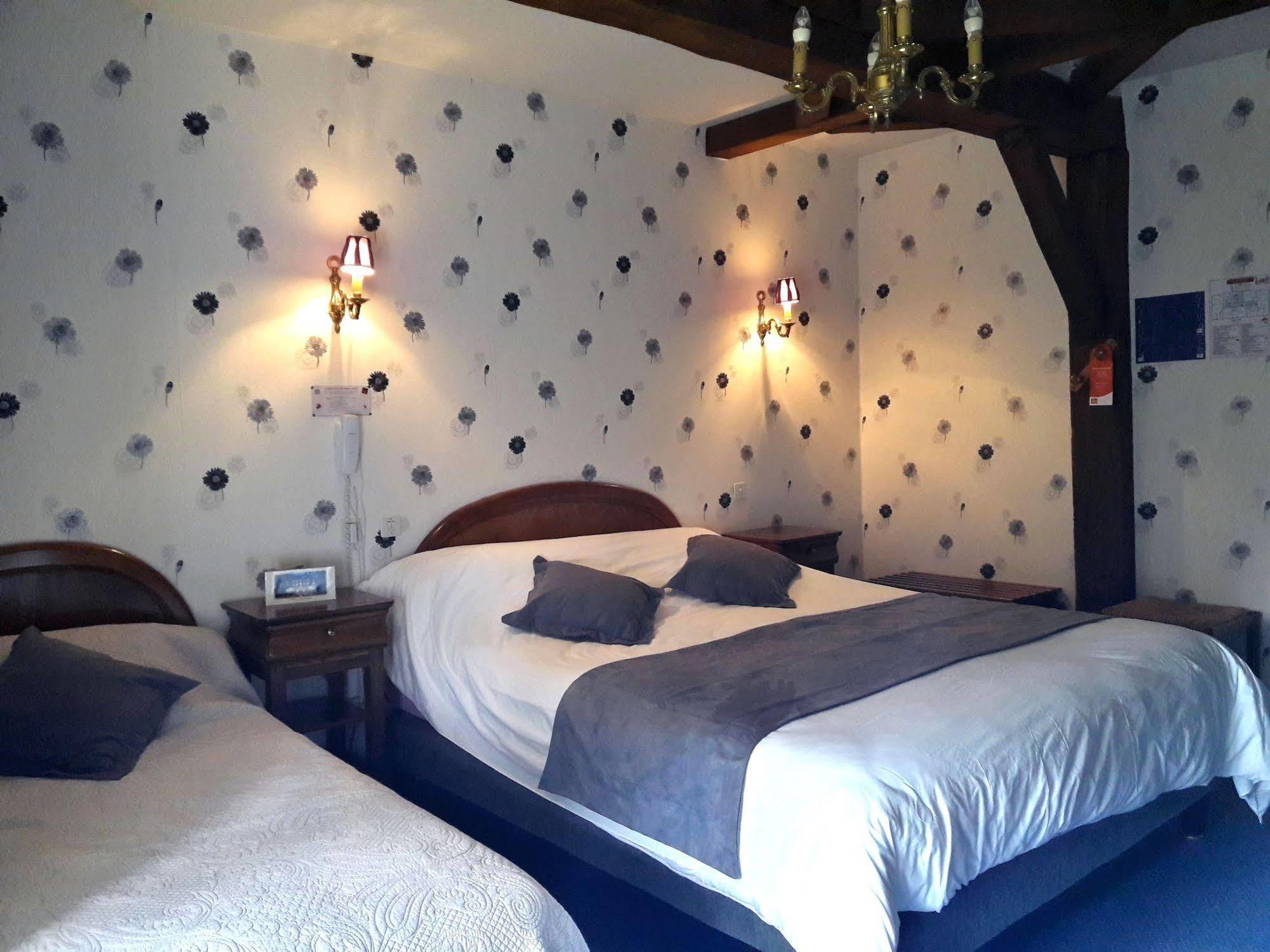 Hotel Le Clos Du Montvinage Étréaupont Eksteriør billede