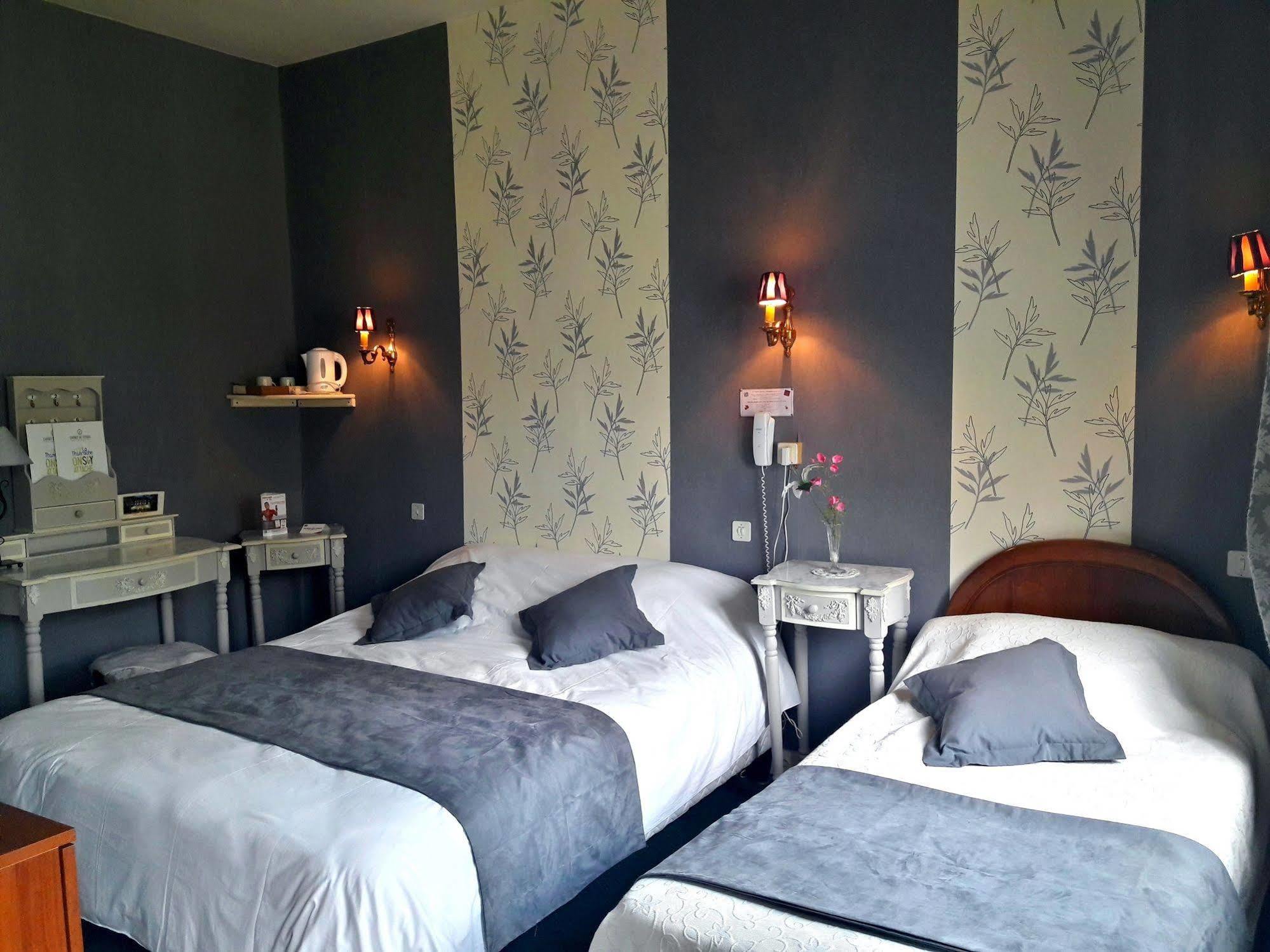 Hotel Le Clos Du Montvinage Étréaupont Eksteriør billede