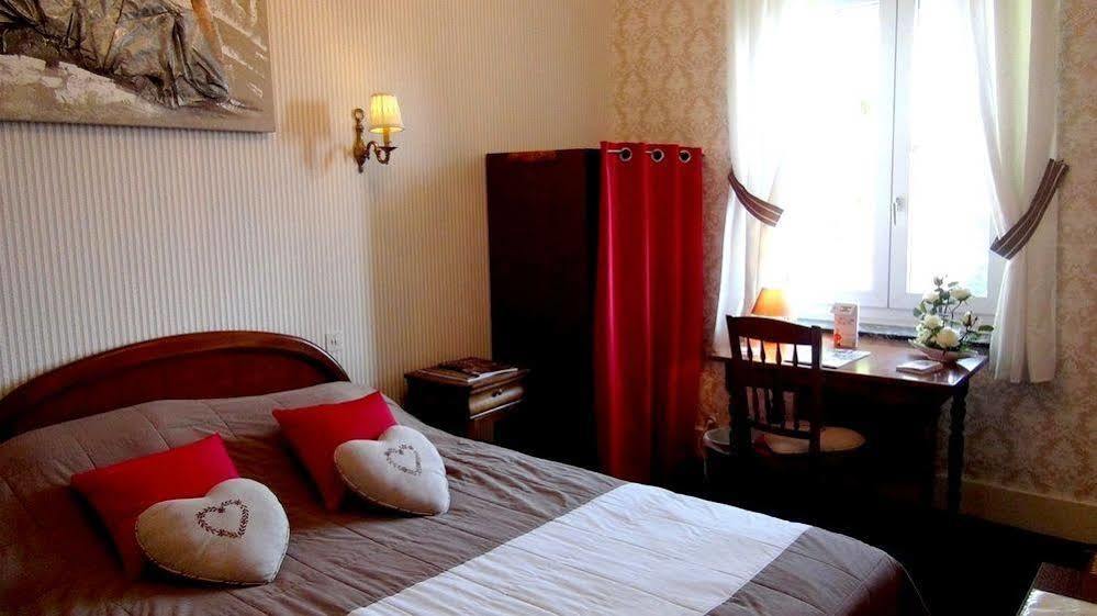 Hotel Le Clos Du Montvinage Étréaupont Eksteriør billede